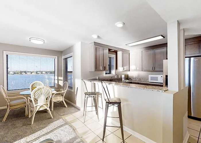 Holiday home Compass Point 304 *